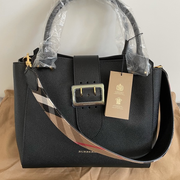 BURBERRY Grain Calfskin Medium Buckle Tote Black - Picture 6 of 14